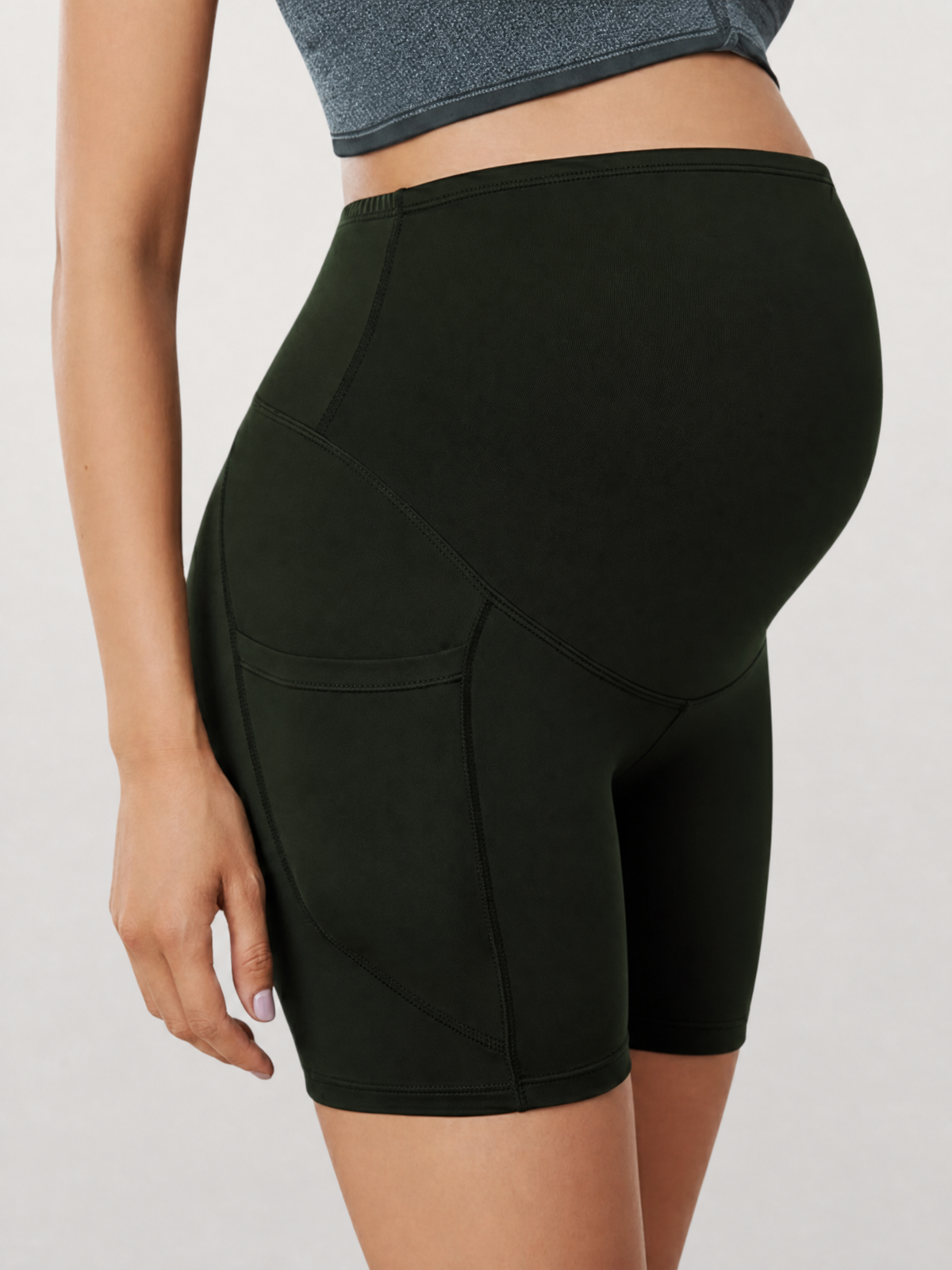 Shorts für die Schwangerschaft mit Taschen und hohem Bauchbund